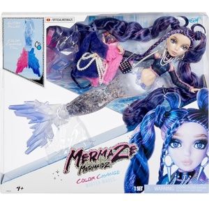 MERMAZE MERMAIDZ™ Winter Waves Nera™ Mermaid Fashion Doll with Color Change
